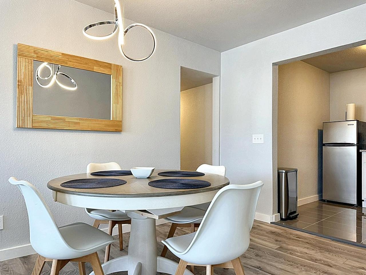 Full-Kitchen 2Br Near Plaza District #31A Villa Оклахома Сити Екстериор снимка
